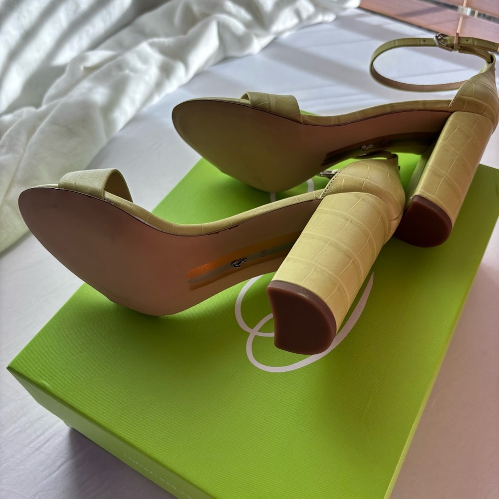 Sam Edelman Yaro Ankle Strap Block Heeled Sandal in Kiwi Size 7.5 - Picture 7 of 12